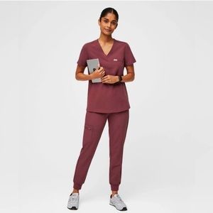 Figs Scrubs Set - XS Catarina Scrub Top & High Waisted Zamora Joggers in S/P